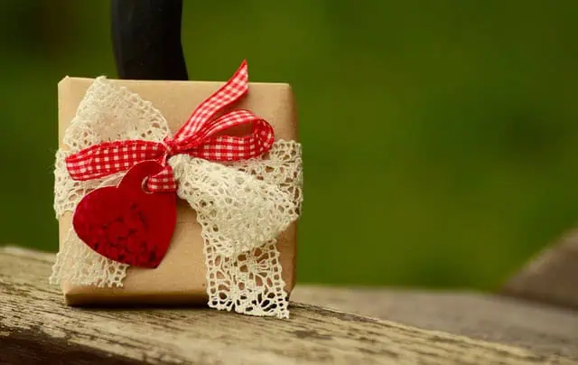birthday gift for girlfriend in bangladesh